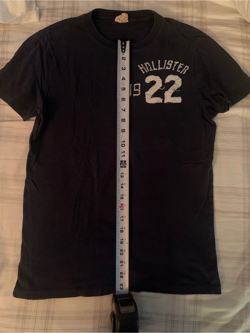 Hollister Brand T Shirt - Picture 5 of 6